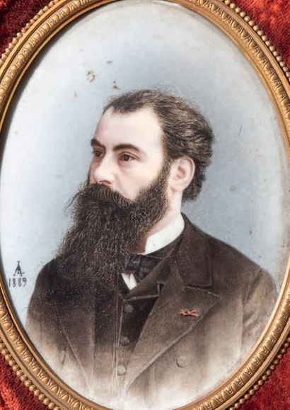 TRAVAIL FRANÇAIS

Portrait de Taxile Doat
Plaque...