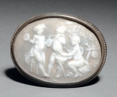Taxile DOAT (1851-1938)

Trois putti
Boucle...