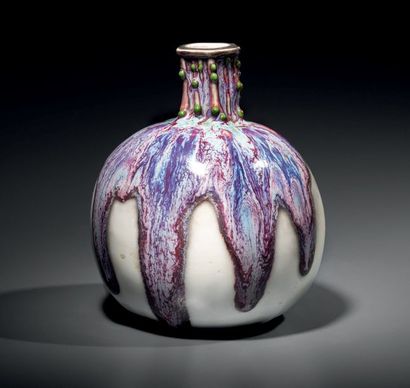 Taxile DOAT (1851-1938)

Vase coloquinte...