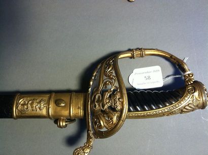 Sabre d'officier de marine. Poignée en corne...