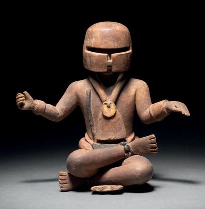 SEATED IN SIZE WITH MOVABLE HEADSET Mayan...