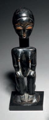 STATUETTE ASHANTI, GHANA
Wood with black
patina...