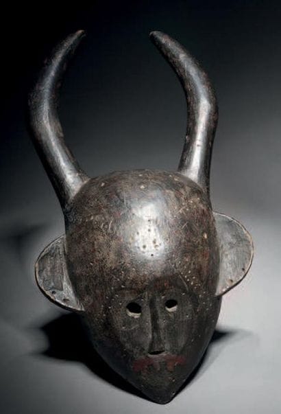 BAMBARA MASK, MALI
Hardwood with dark
brown...