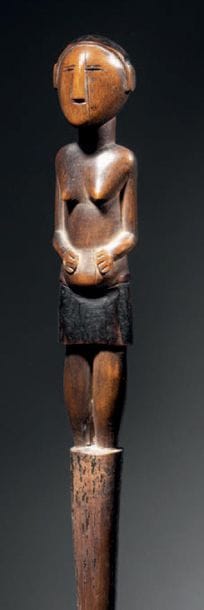 CANNE TSONGA, SOUTH AFRICA
Wood with a shiny...