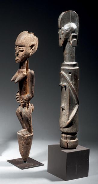 STATUE WURKUN, NIGERIA
Bois dur à patine...