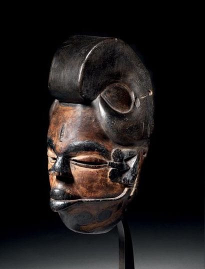 MASQUE ELU OGONI, NIGERIA
Bois mi-dur à patine...