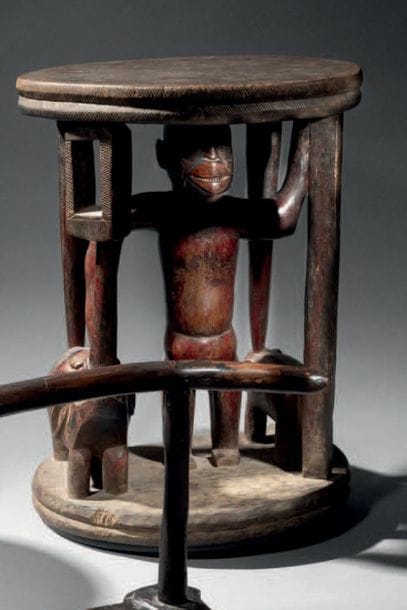 SIÈGE CARYATIDE MAKONDE, TANZANIE
Bois dur...