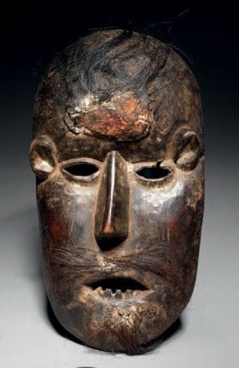 *MASQUE THARU, SUD NÉPAL
Bois à patine brune...