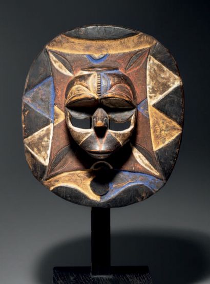 EKET MASK, NIGERIA
Wood, pigments
H. 19.5...