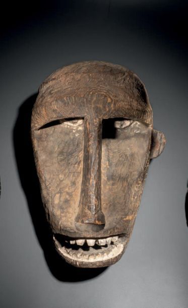 BAMOUN MASK, CAMEROON
Wood with brown
patina...