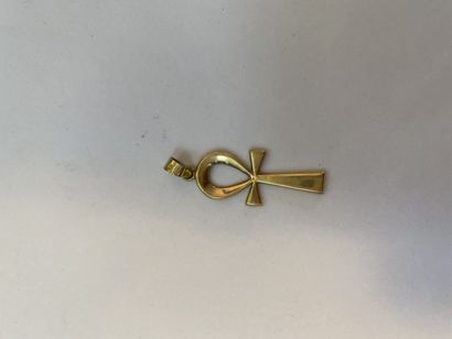 Cross pendant Ankh in gold 750%°
Weight:...