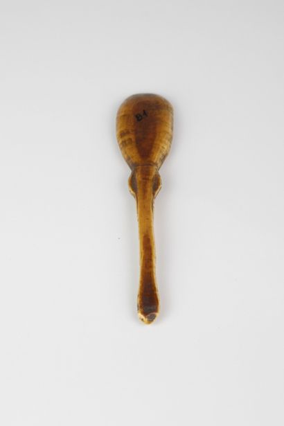 Cuillère Léga, RDC
Os
L. 18,5 cm
Provenance...