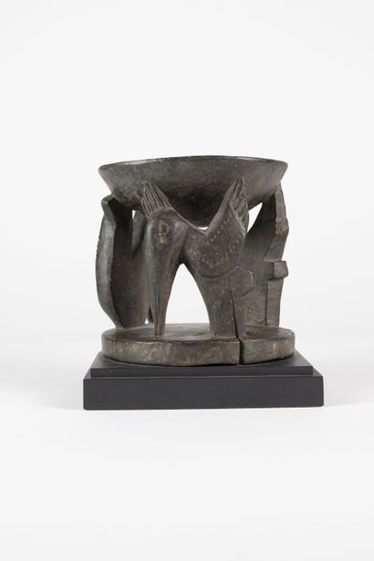 Plateau de divination Yoruba, Nigeria
Bois...