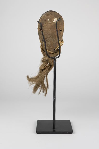 Masque Léga, RDC
Bois et fibres
H. 13 cm
Provenance...
