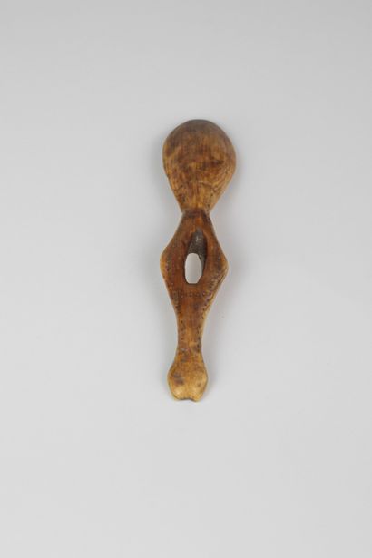Cuillère Léga, RDC
Os
L.17,5 cm
Manque au...