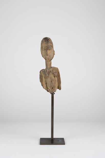 Fragment Lobi, Burkina Faso
Bois érodé
H....