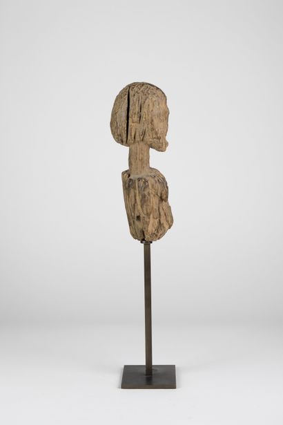 Fragment Lobi, Burkina Faso
Bois érodé
H....