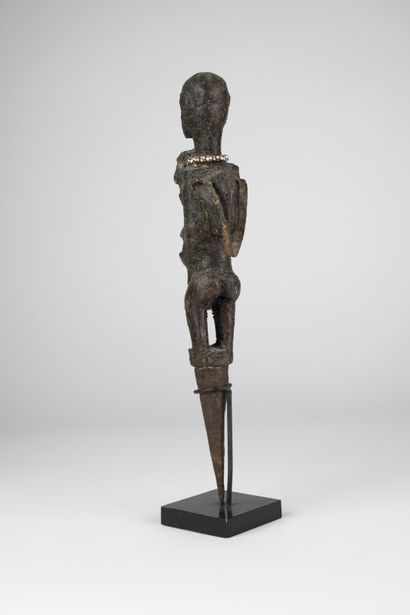 Fétiche Fon, figure debout, Bénin
Bois, perles,...