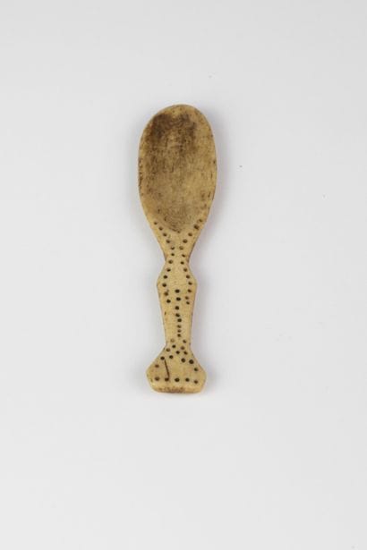 Cuillère Léga, RDC
Os
L. 14 cm
Provenance...