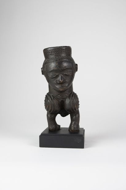 Coupe Kuba janus, RDC
Bois à patine noire
H....