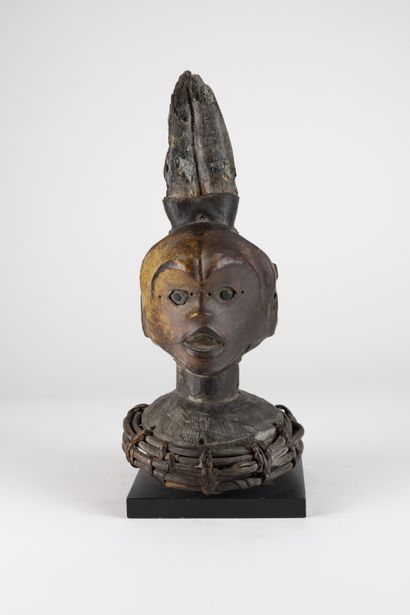 Tête cimier Ekoï, Nigeria
Bois polychrome...
