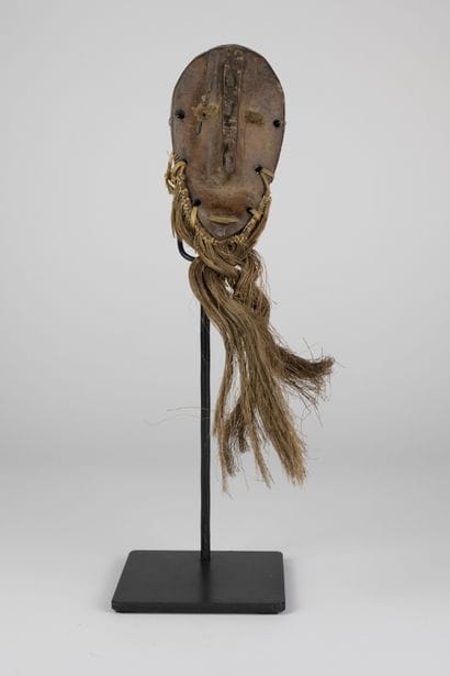 Masque Léga, RDC
Bois et fibres
H. 13 cm
Provenance...