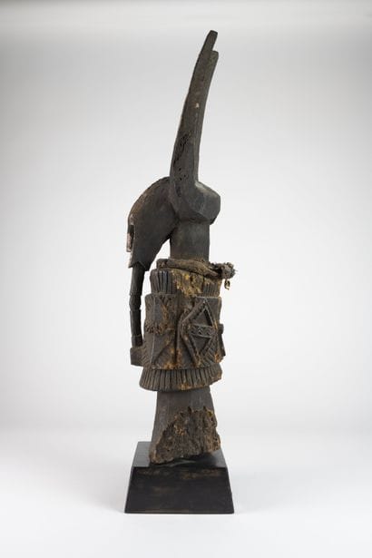 Statue Ikenga Igbo, Nigeria
Bois érodé, traces...