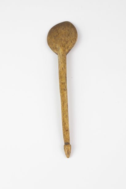 Cuillère Léga, RDC
Os
L. 21,2 cm
Provenance...