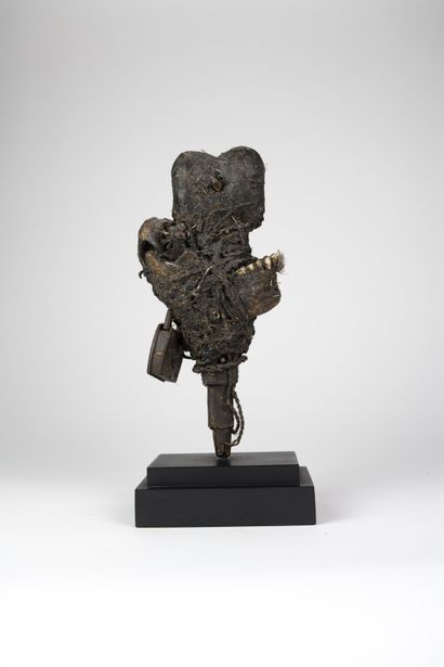 Fétiche Fon, Bénin
Bois, fibres, cadenas...