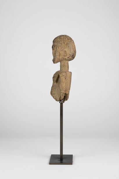 Fragment Lobi, Burkina Faso
Bois érodé
H....