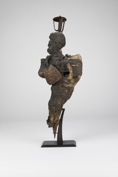 Fétiche Fon, figure debout, Bénin
Bois, métal,...