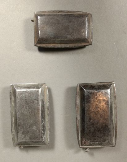 Set of 5 pocket flint lighters of rectangular...