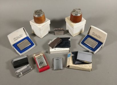 Lot of 10 gas lighters brand Evans, KW, Perfect,...