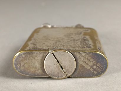 Lot composed of 2 lighters of the Dunhill...