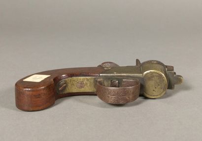 Brass and iron flint table lighter-pistol,...