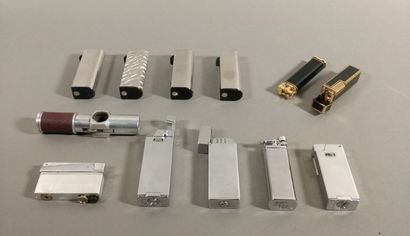 Lot of 12 gas lighters brand Hamilton, Colonel,...