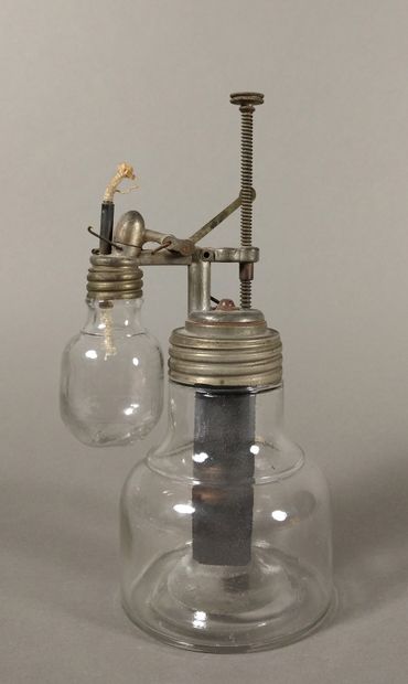 Gasoline table lighter with catalytic ignition,...