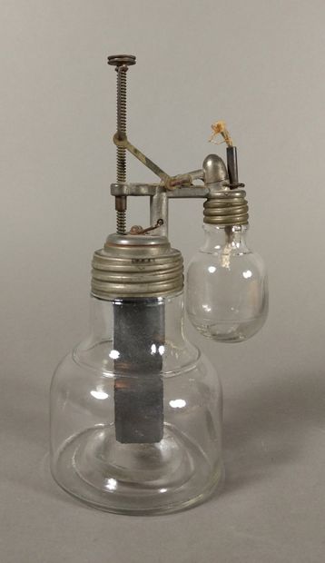 Gasoline table lighter with catalytic ignition,...
