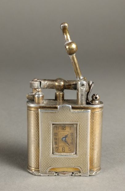 Lot composed of 2 lighters of the Dunhill...