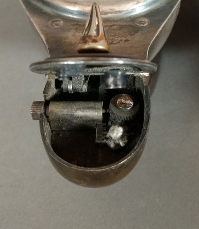 Alfred Dunhill gasoline table lighter 