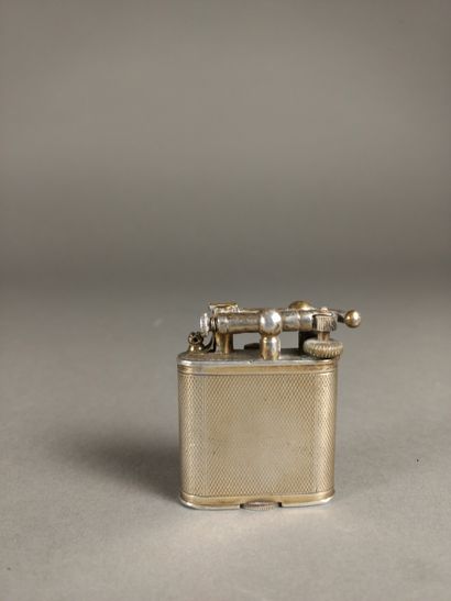 Lot composed of 2 lighters of the Dunhill...