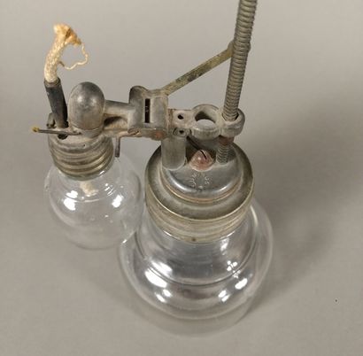 Gasoline table lighter with catalytic ignition,...