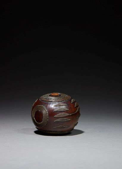 Powder flask Zulu
South Africa
Calabash and...