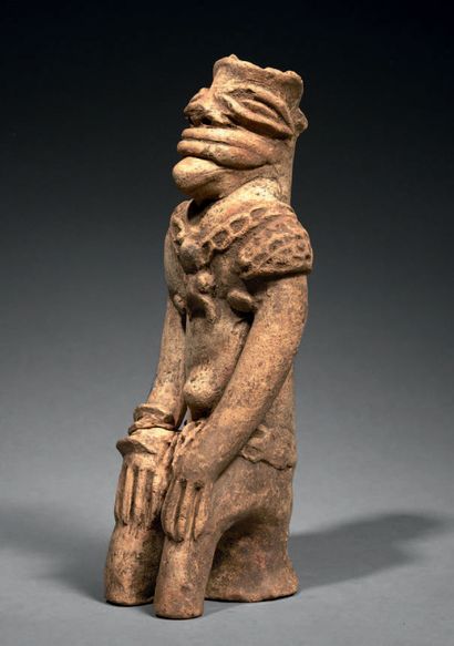 Koma Bulsa statue
Ghana
Terracotta
H. 22...