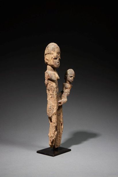 Statue Lobi
Burkina Faso
Bois
H. 38 cm
Provenance...