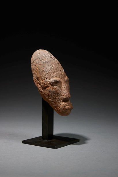 Tête Djenne
Mali 900-1500 ap. J.-C.
Terre...