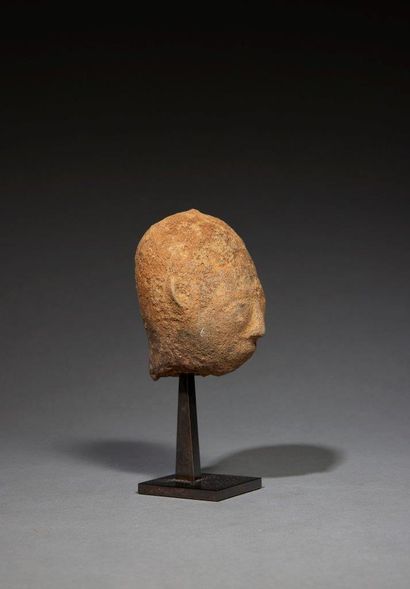 Akan head
Ghana
Terracotta, H. 8,5 cm
Small...