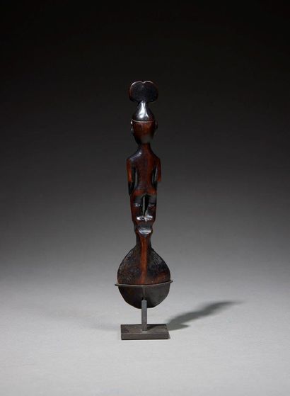 Ifugao spoon
Philippines
Wood
H. 20 cm
Provenance...