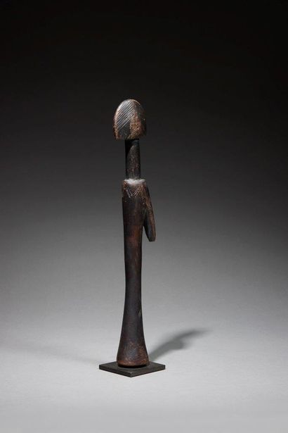 Poupée Mossi
Burkina Faso
Bois
H. 34 cm
Provenance...