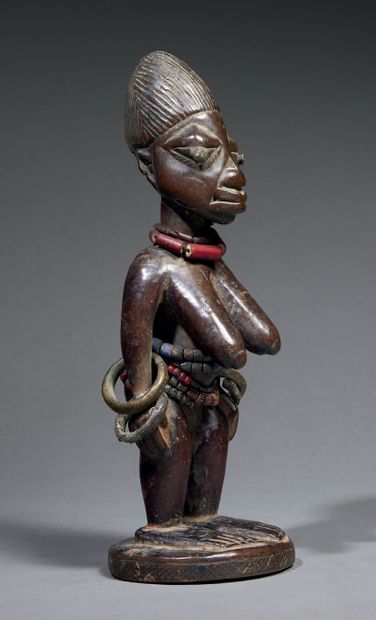 Yoruba Ibeji statuette
Nigeria
Wood, nails,...